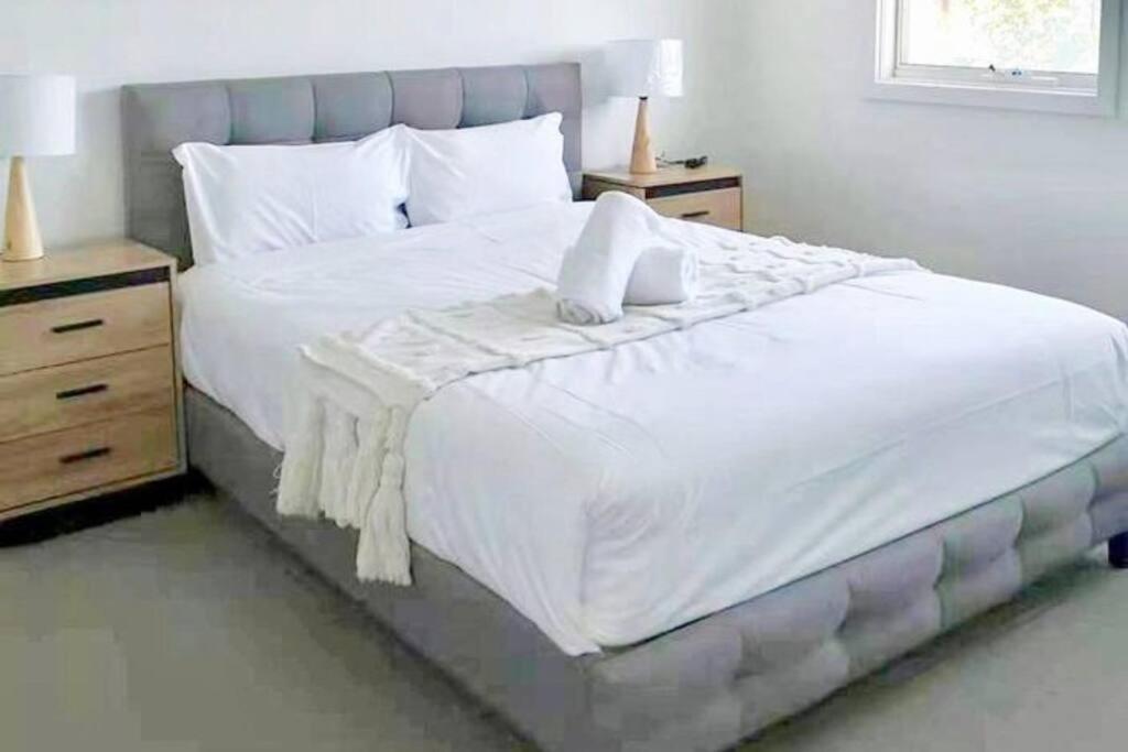 Kellyville 5Br Near Park And Shopping Mall エクステリア 写真