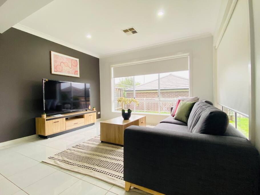 Kellyville 5Br Near Park And Shopping Mall エクステリア 写真